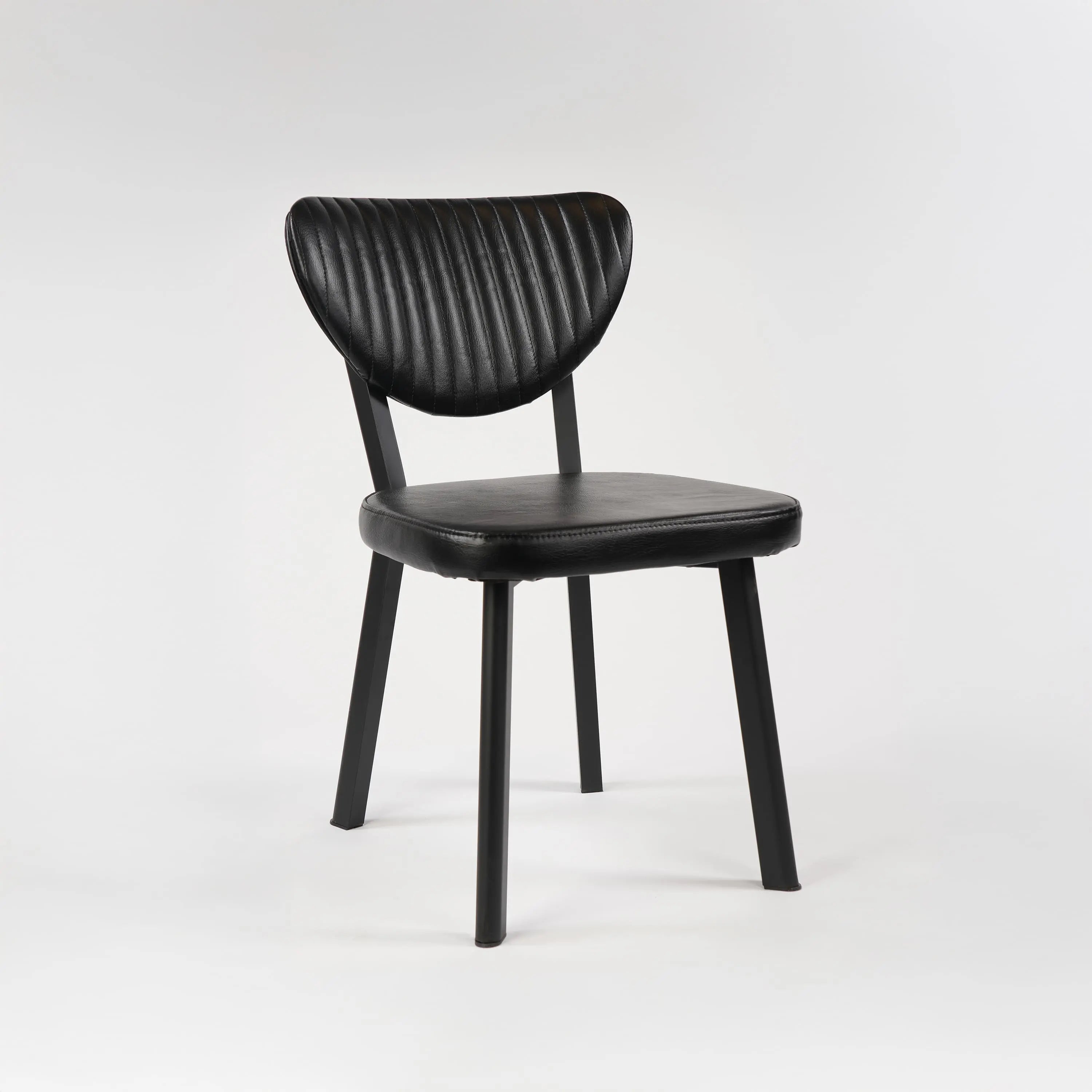 DUNE - Chaise en similicuir