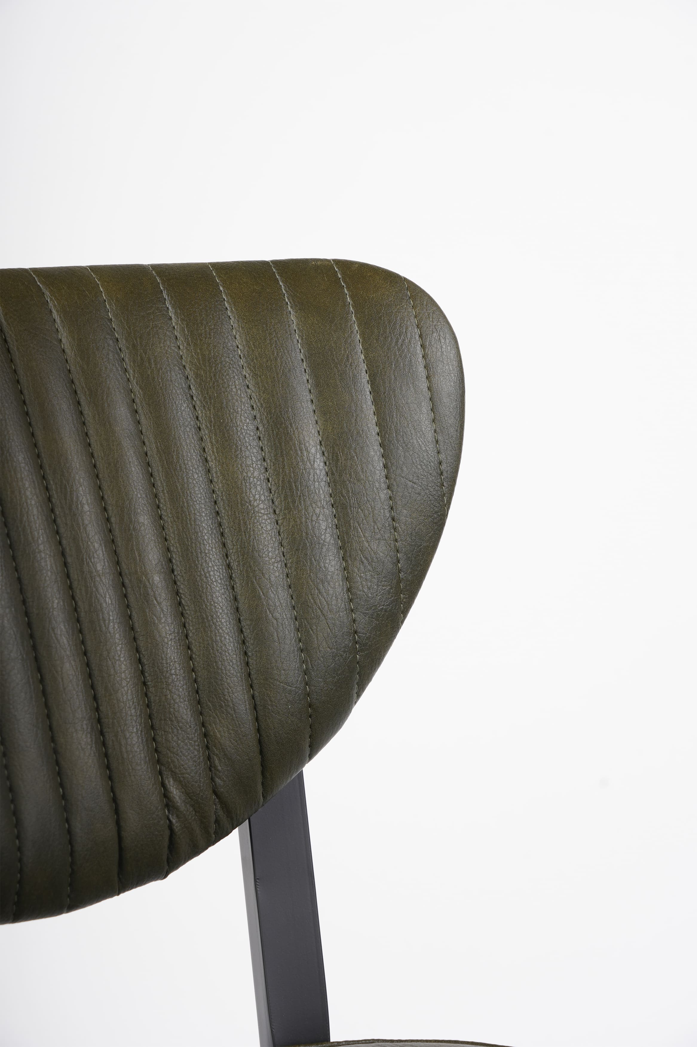 DUNE - Chaise en similicuir