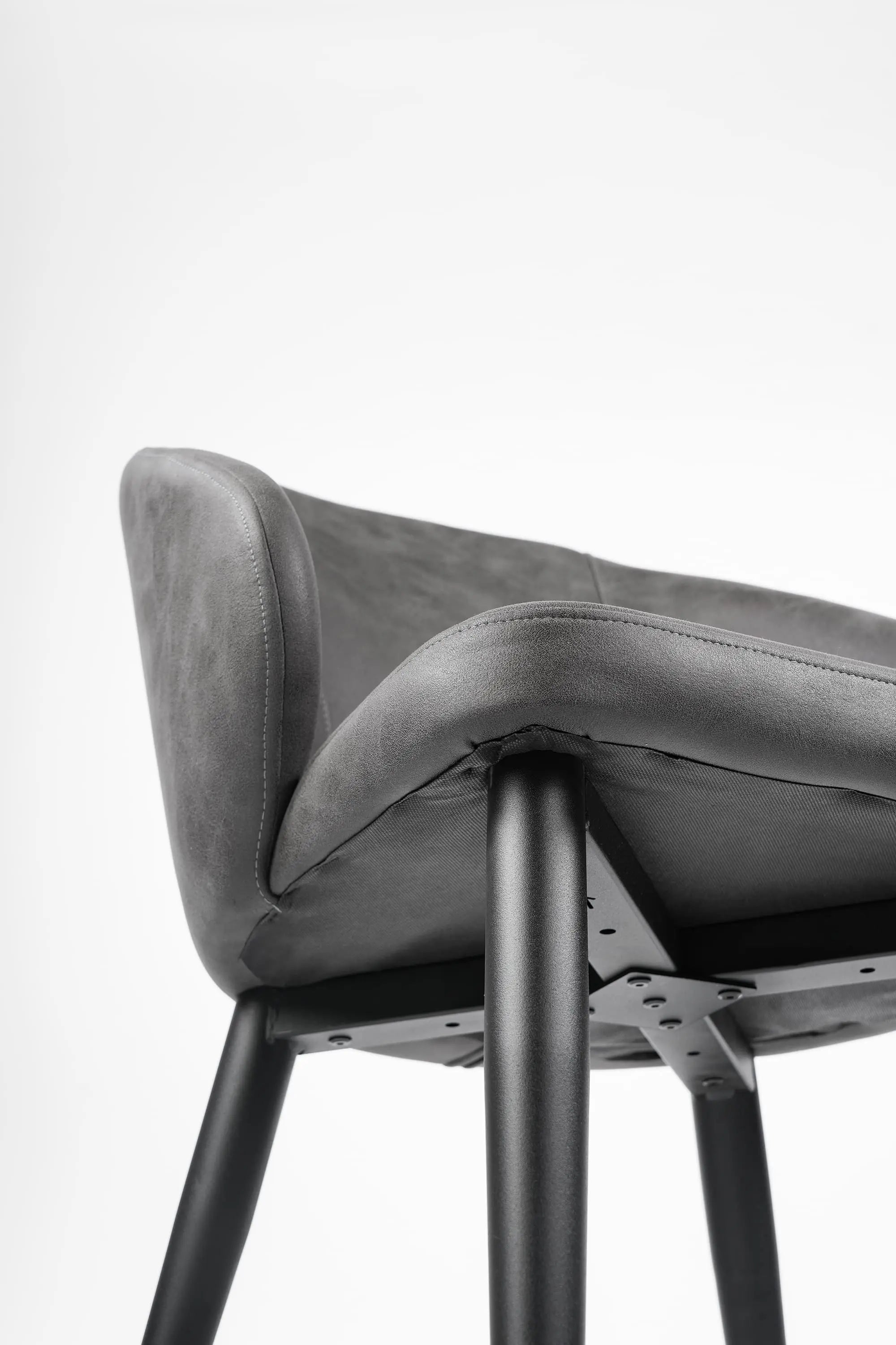 PATYA - Chaise pied métal
