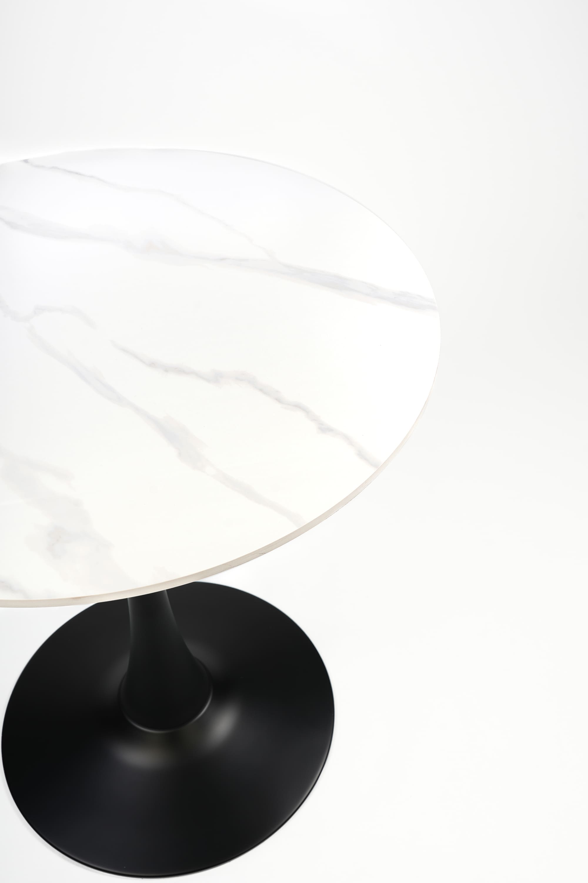 HIKME Calacatta - Table complète en céramique