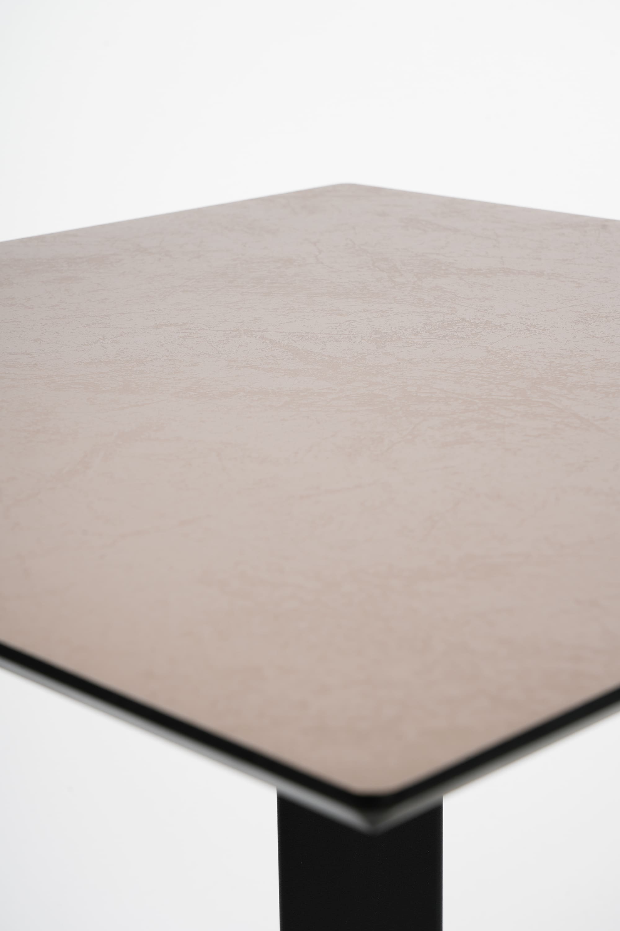 CARVEL Lagun - Table complète