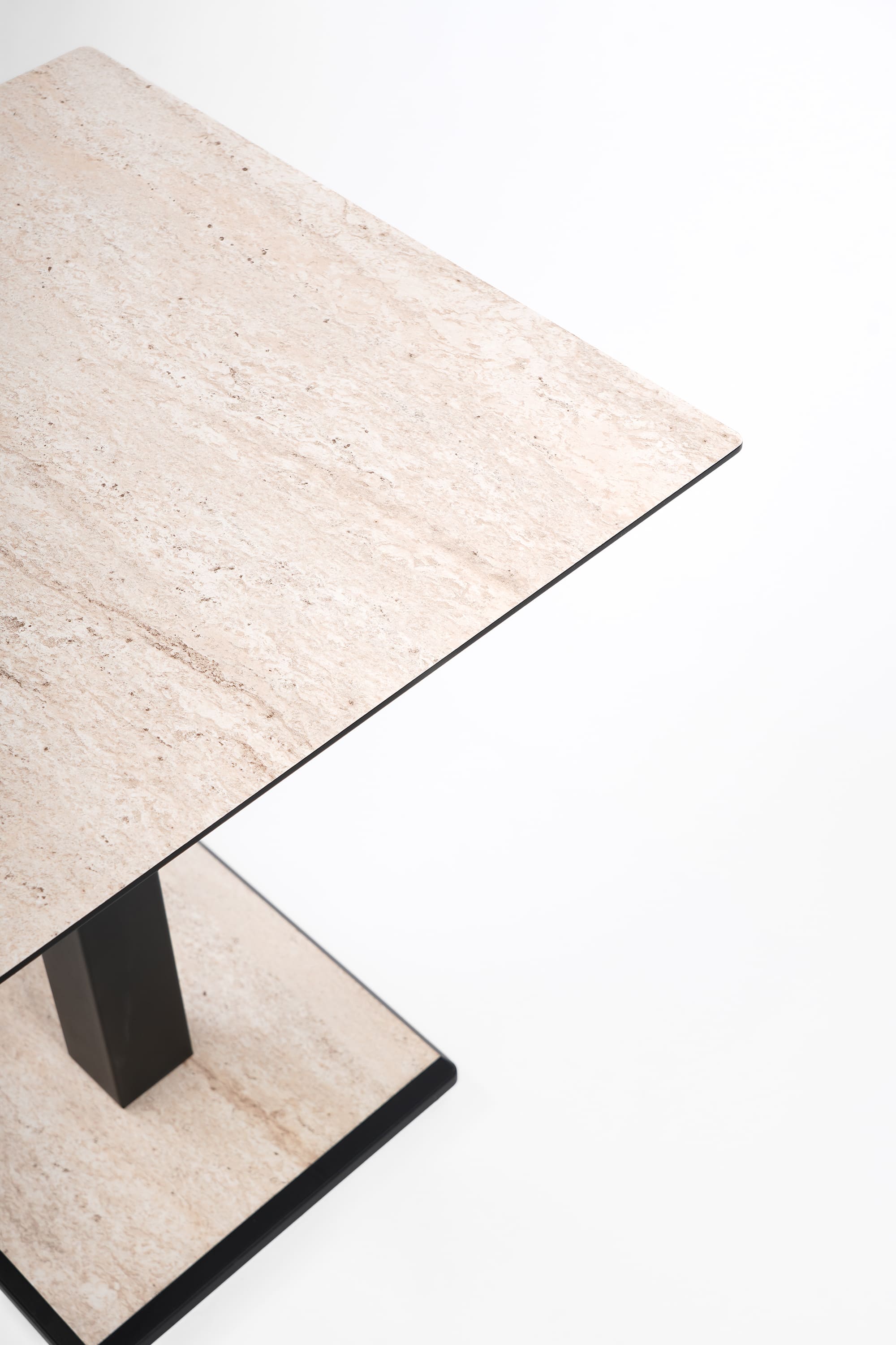 CARVEL Travertin - Table complète