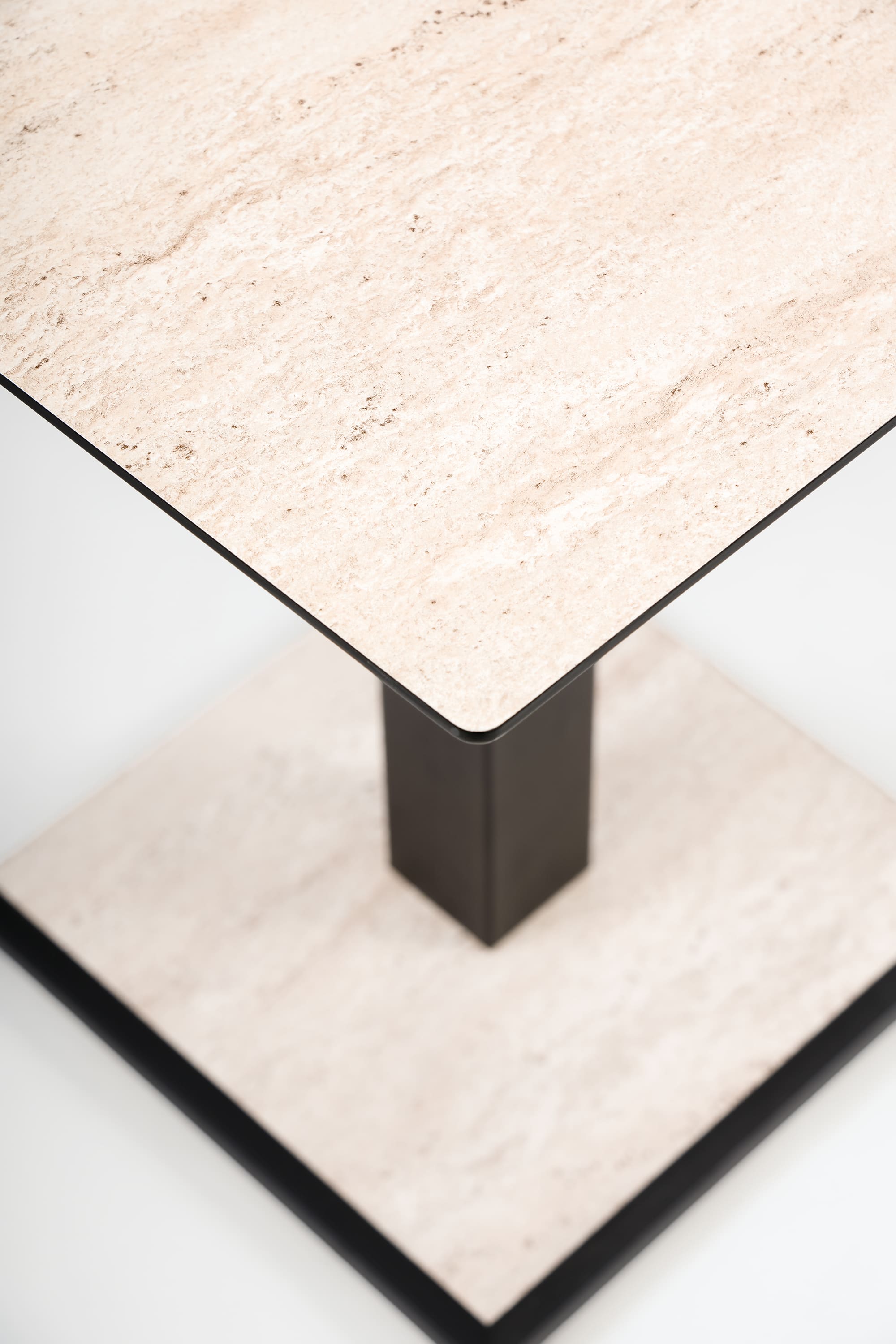 CARVEL Travertin - Table complète