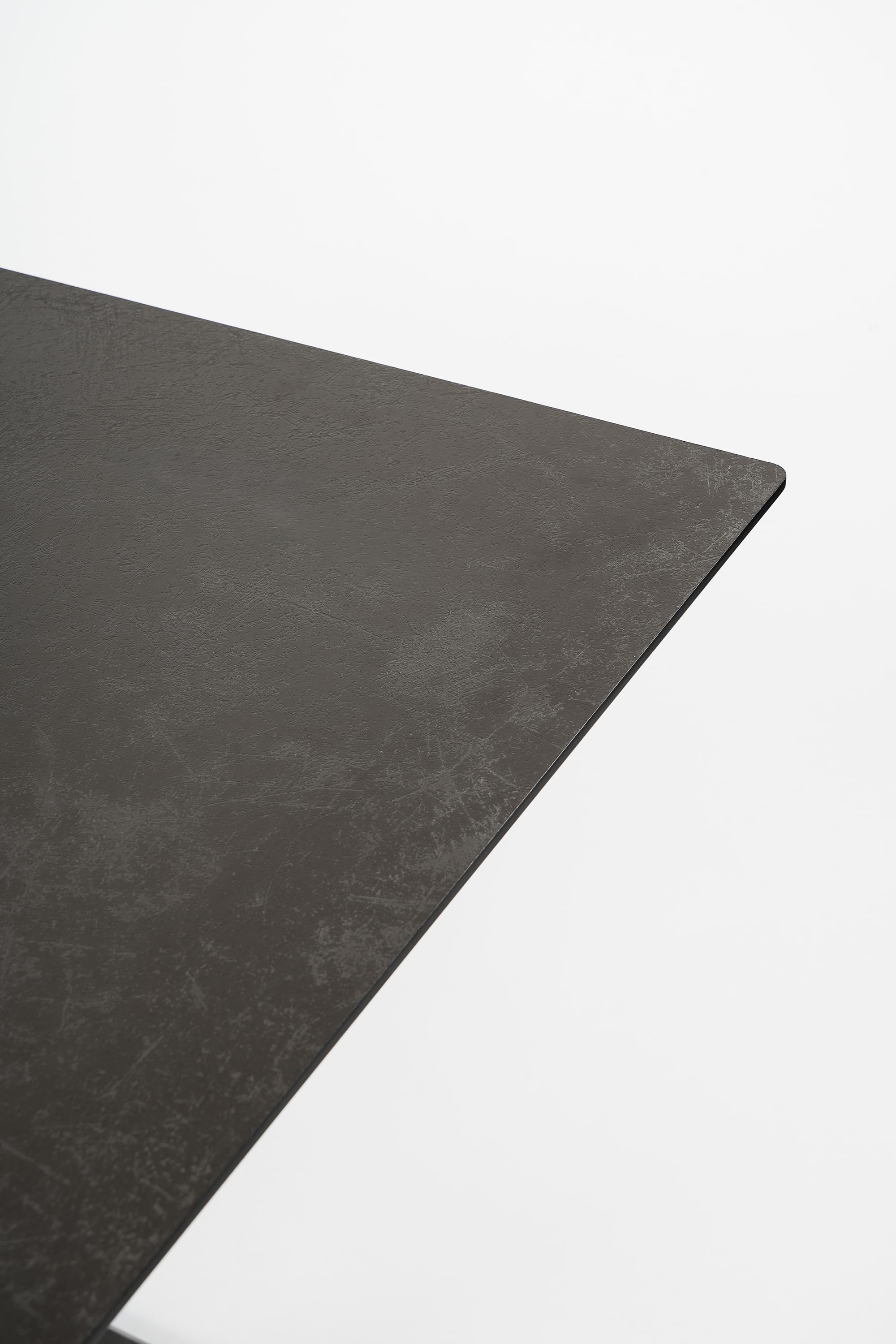 CARVEL Yosun - Table complète