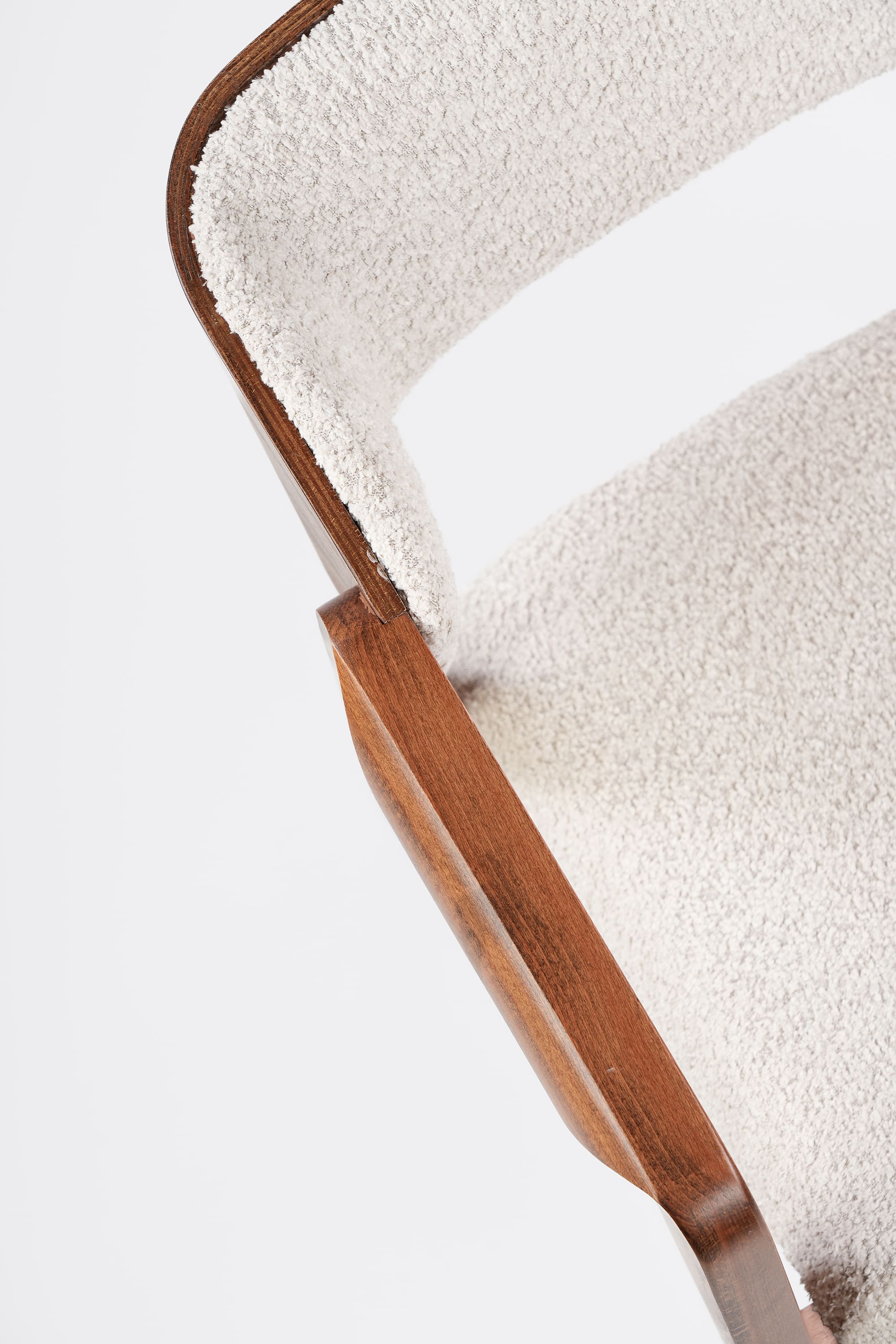 PRADA - Chaise en bois massif