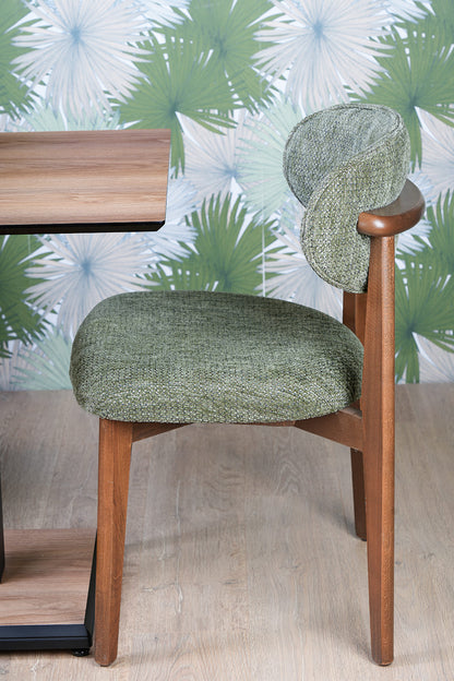 Lot 2 chaises Bohem + 1 table Carvel Hazar