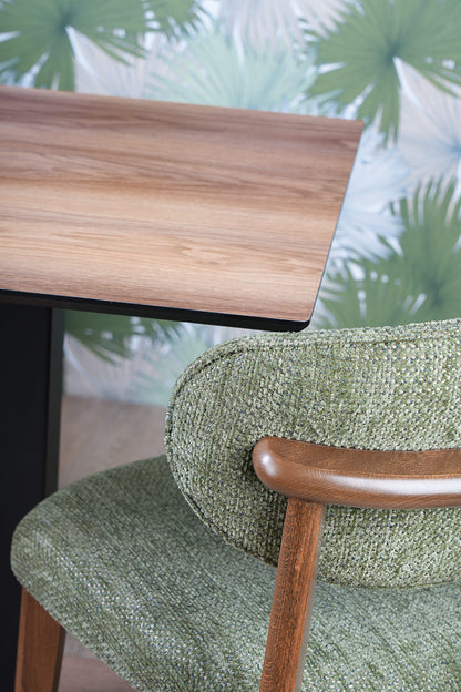 Lot 2 chaises Bohem + 1 table Carvel Hazar