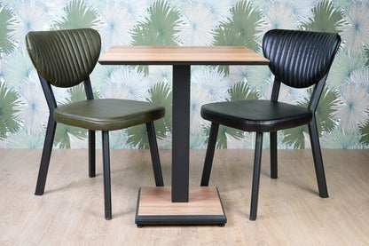 Lot 2 chaises Dune + 1 table Carvel Hazar