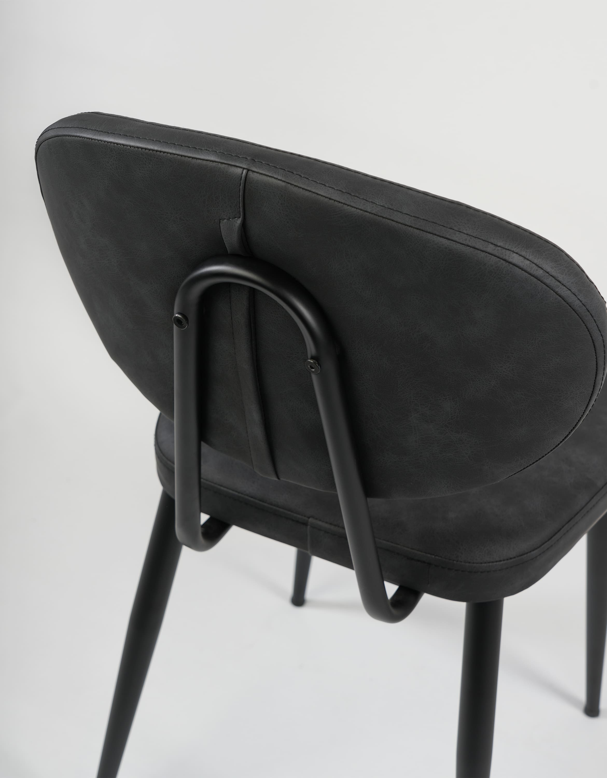 DENIZ - Chaise en similicuir et métal