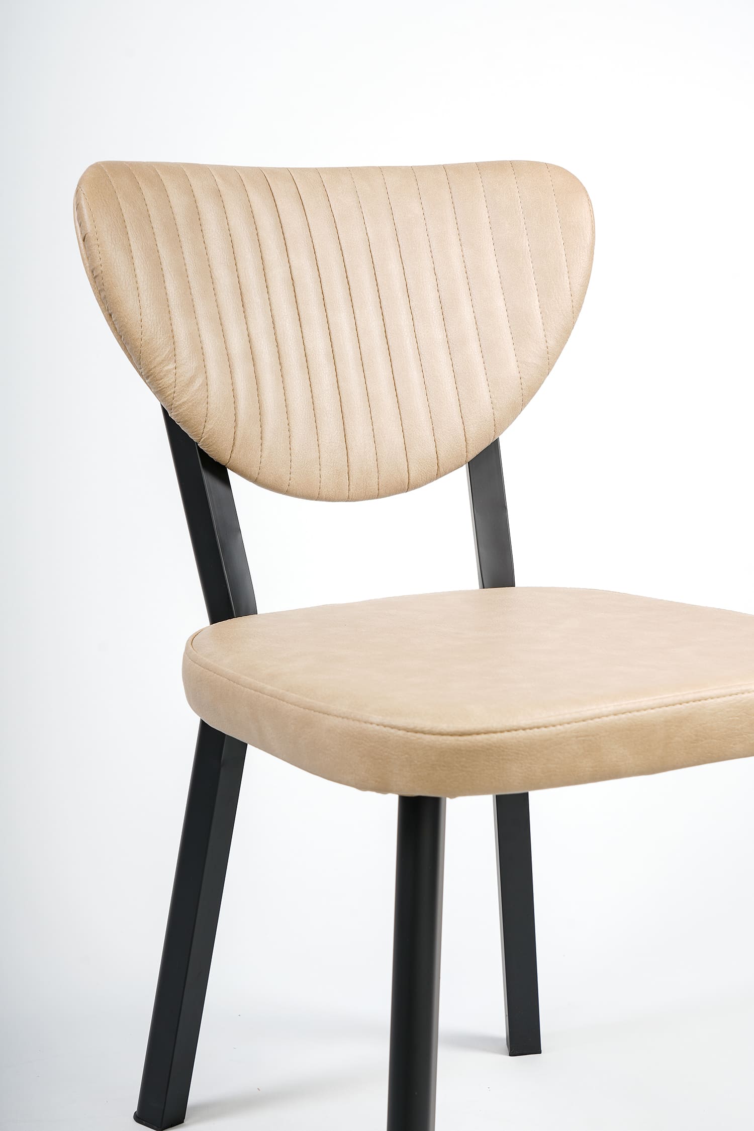 DUNE - Chaise en similicuir