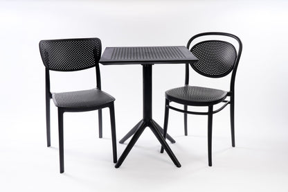Lot 2 chaises Lucy/Marcel + 1 table Sky