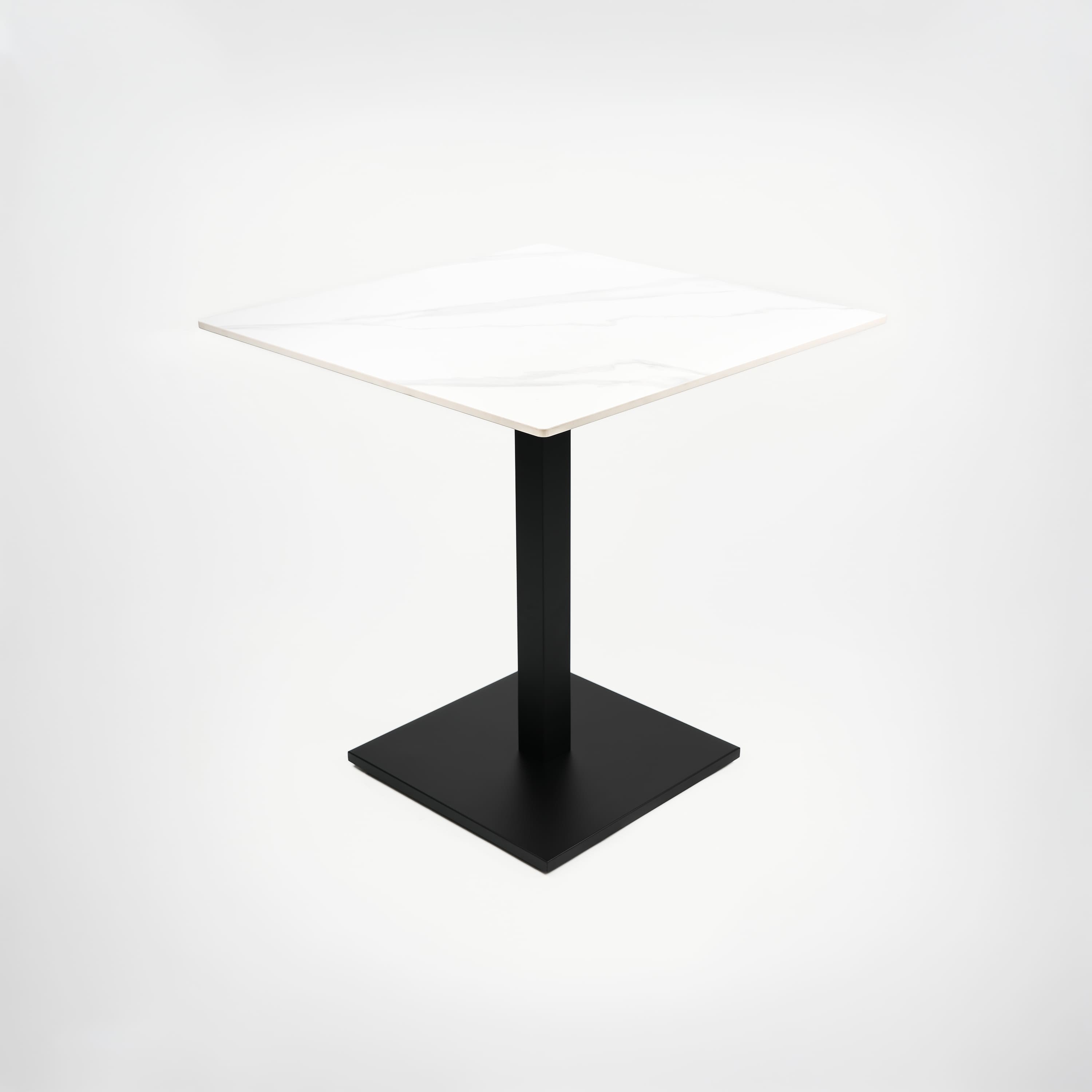 ELORA Calacatta - Table complète en céramique