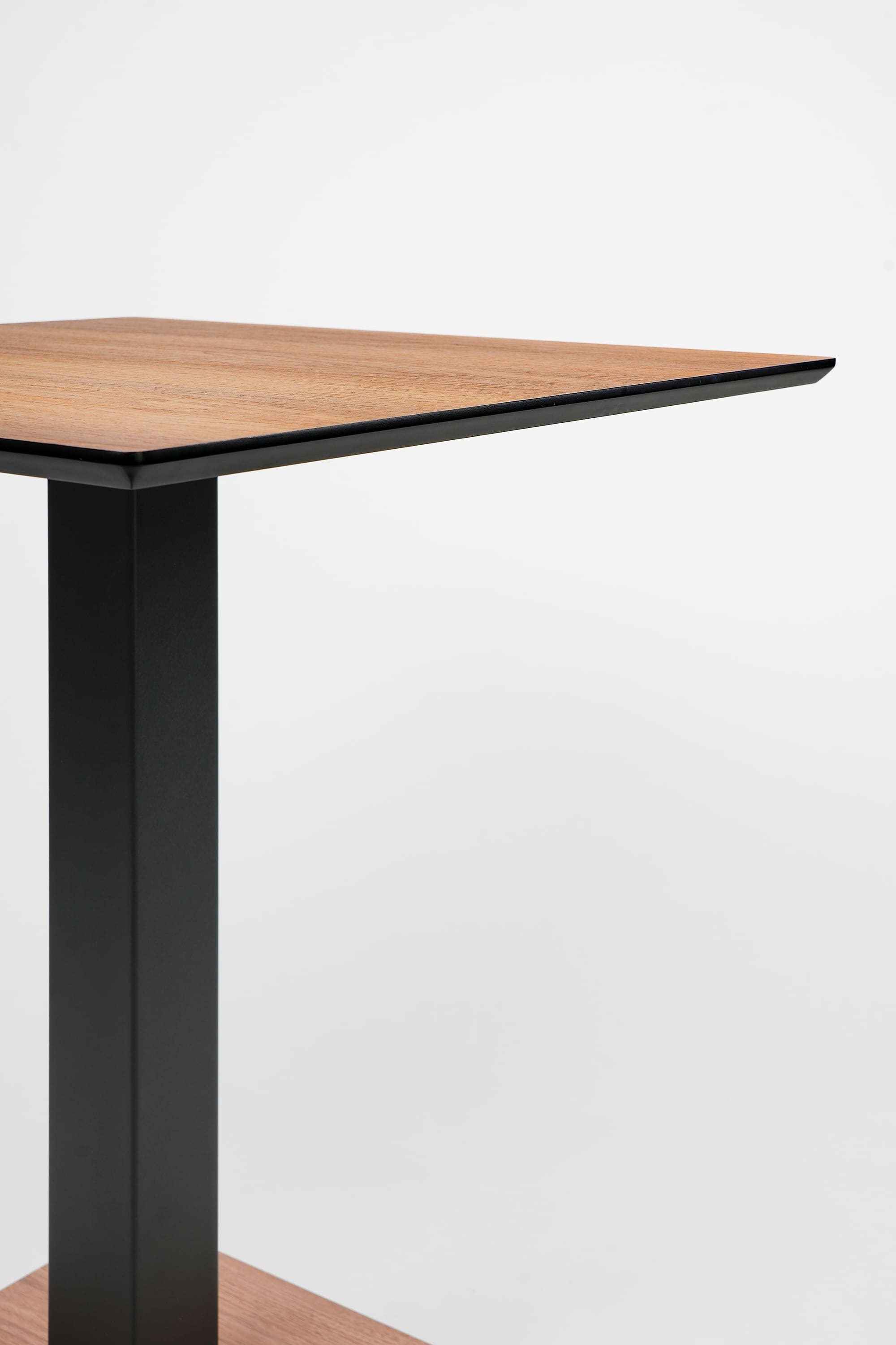 CARVEL Hazar - Table complète