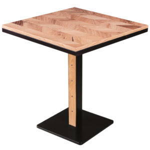 TABLE EN BOIS